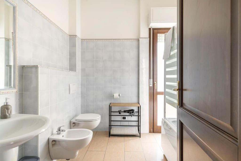 Dimoras Bellissimo Appartamento Centrocitta Olbia Exterior photo